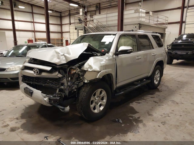 Toyota 4runner Sr5 Premium 2019 JTEBU5JR0K5645935 Image 2