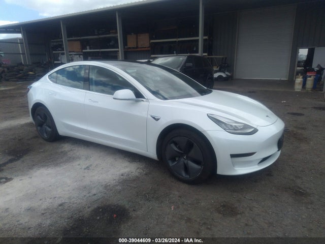 2020 5YJ3E1EA1LF597820 main image