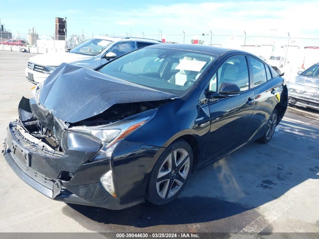 Toyota Prius 2016 JTDKARFUXG3013691 Image 2