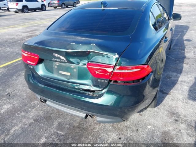 SAJAD4BV1HA964106 Jaguar Xe 35t Premium