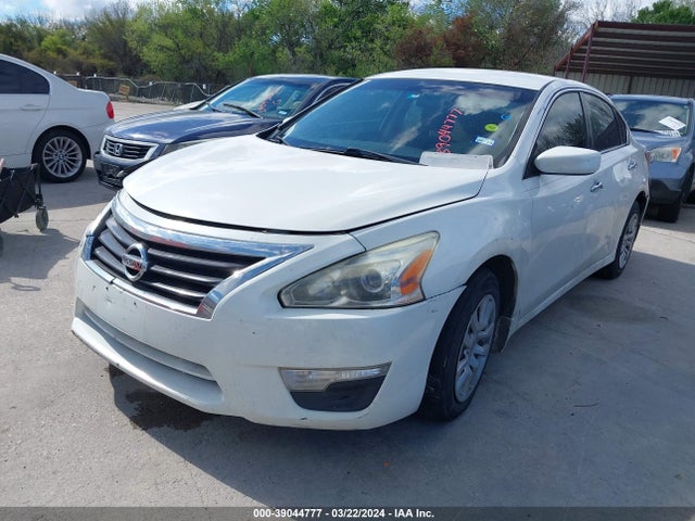 Nissan Altima 2.5 S 2014 1N4AL3AP2EN221768 Image 2