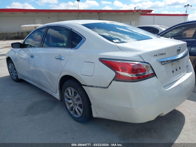Nissan Altima 2.5 S 2014 1N4AL3AP2EN221768 Image 3