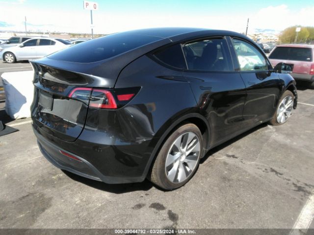 7SAYGAEE1RF987153 Tesla Model Y Long Range Dual Motor All-wheel Drive
