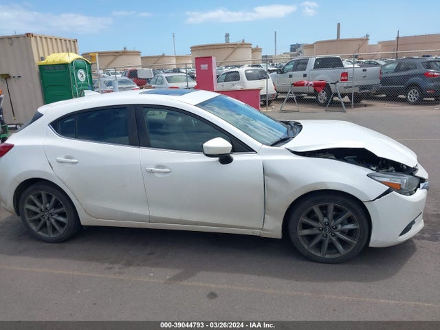 Mazda 3 TOURING 2018 3MZBN1L34JM220324 Image 6
