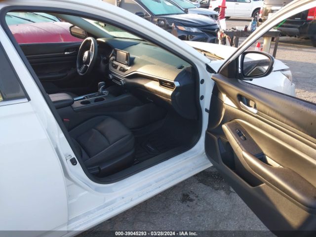 1N4BL4BV2MN362118 Nissan Altima S Fwd