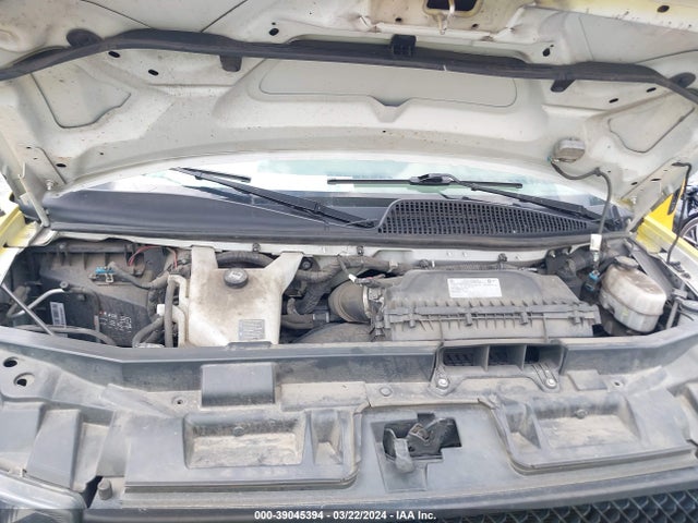 Chevrolet Express 2500 Work Van 2019 1GCWGAFP7K1227330 Image 10