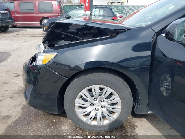 Toyota CAMRY LE 2014 4T4BF1FK2ER429468 Image 17