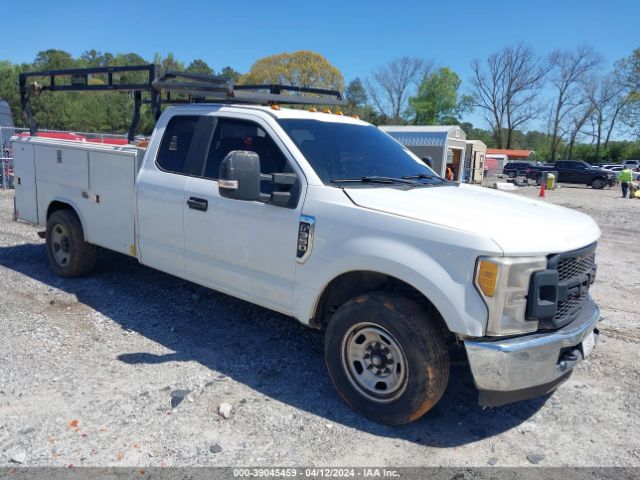 Auction sale of the 2017 Ford F-350 Chassis Xl, vin: 1FD8X3E66HED69954, lot number: 39045459