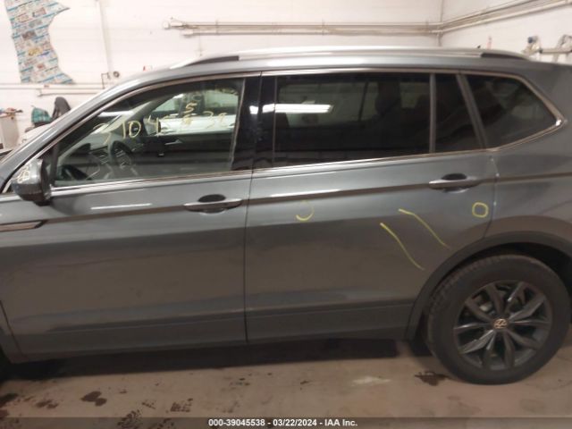 3VV3B7AX1NM115224 Volkswagen Tiguan 2.0t Se