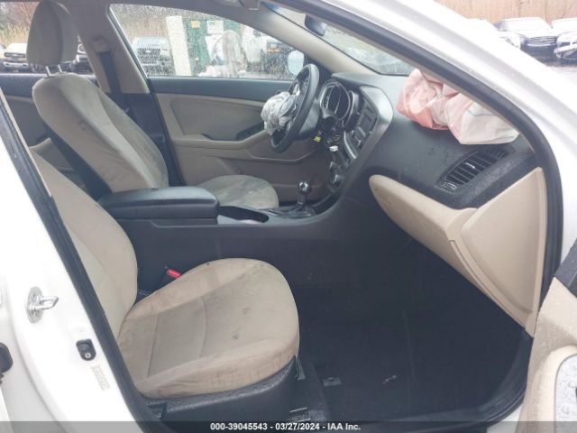 KNAGM4A75F5640817 KIA Optima Lx