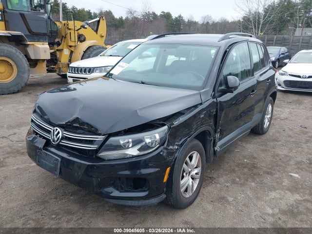 WVGAV7AX9FW552625 Volkswagen TIGUAN S