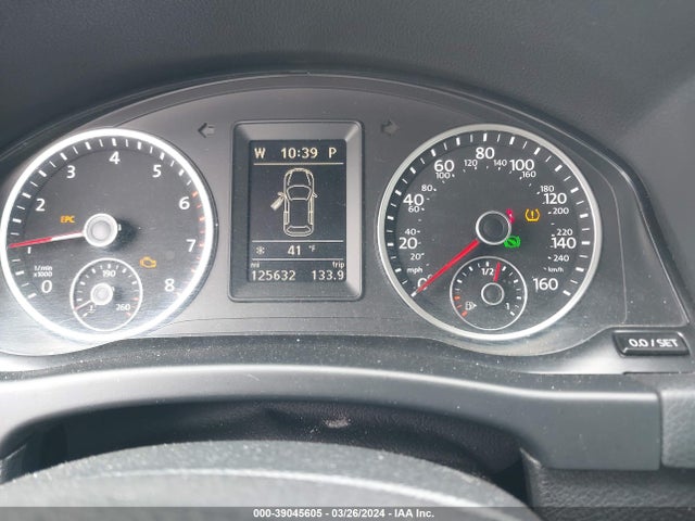 WVGAV7AX9FW552625 Volkswagen TIGUAN S