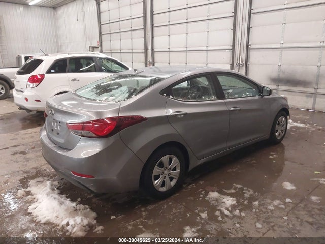 Hyundai ELANTRA SE 2016 5NPDH4AEXGH765161 Image 4