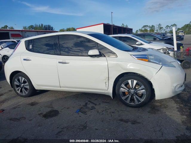 Nissan LEAF SV 2015 1N4AZ0CP9FC330610 Image 13