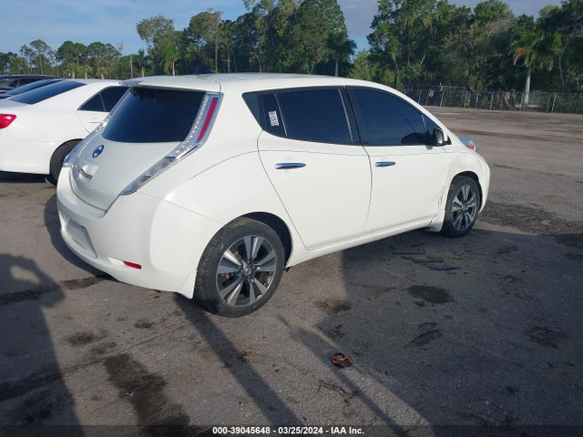 Nissan LEAF SV 2015 1N4AZ0CP9FC330610 Image 4
