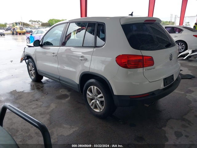 WVGAV3AXXEW526087 Volkswagen TIGUAN S