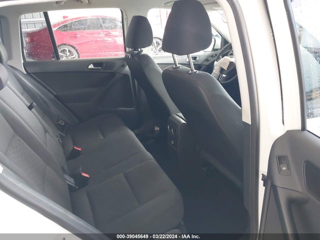 WVGAV3AXXEW526087 Volkswagen TIGUAN S