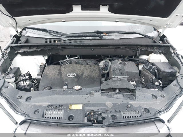 Toyota Highlander Le Plus 2018 5TDBZRFH4JS905369 Image 10