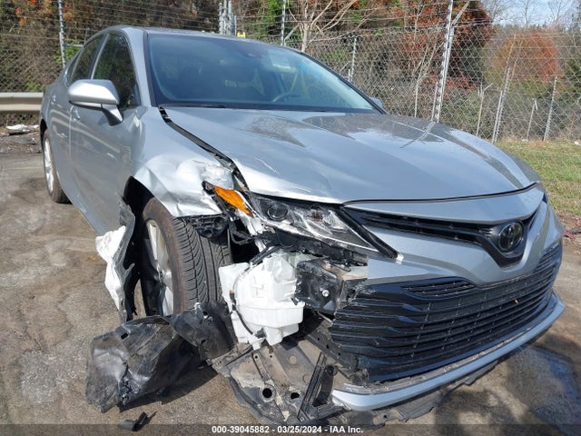 Toyota CAMRY LE 2020 4T1C11AK3LU402281 Image 6