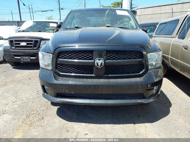 RAM 1500 Express  4x4 5'7 Box 2018 1C6RR7KG7JS253457 Image 12