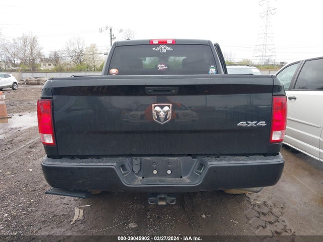 RAM 1500 Express  4x4 5'7 Box 2018 1C6RR7KG7JS253457 Image 16