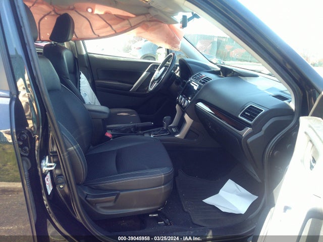 JF2SJAGC2JH599080 Subaru Forester 2.5i Premium