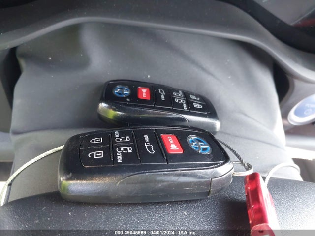 Toyota SIENNA XLE 2022 5TDYRKEC2NS133385 Image 11