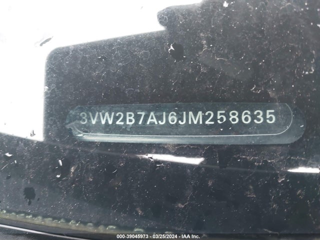 3VW2B7AJ6JM258635 Volkswagen Jetta 1.4t S