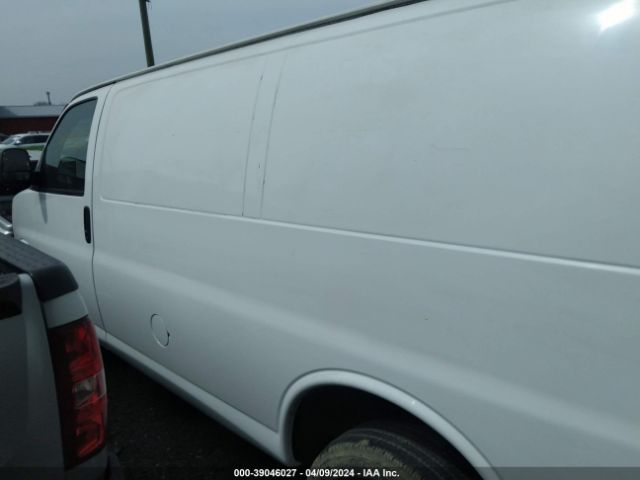 1GTW7FCA6E1902151 GMC Savana 2500 Work Van
