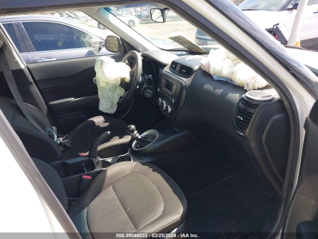 KIA Soul 2015 KNDJN2A22F7223853 Image 5