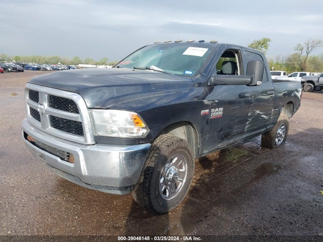 3C6UR5CJXJG313506 RAM 2500 Tradesman  4x4 6'4 Box