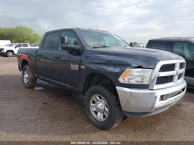 3C6UR5CJXJG313506 RAM 2500 Tradesman  4x4 6'4 Box