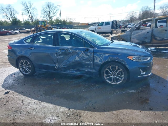 Ford Fusion Hybrid Titanium 2019 3FA6P0RU7KR169386 Image 13