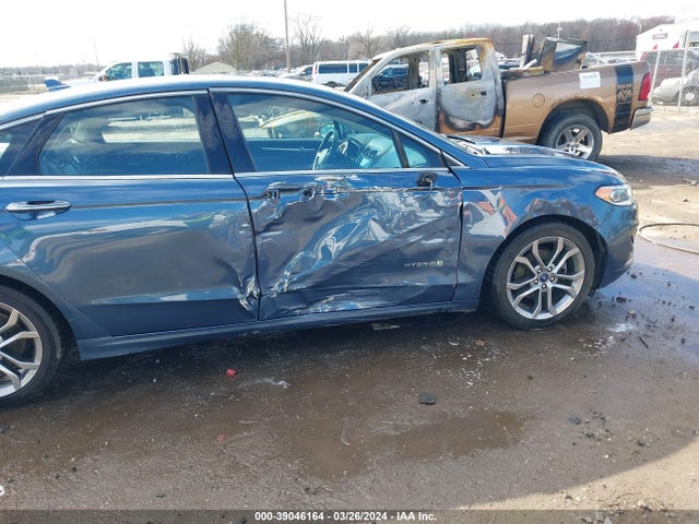 Ford Fusion Hybrid Titanium 2019 3FA6P0RU7KR169386 Image 6