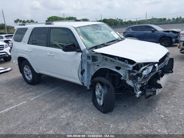 Toyota 4RUNNER SR5 2021 JTEMU5JR4M5935932 Image 1