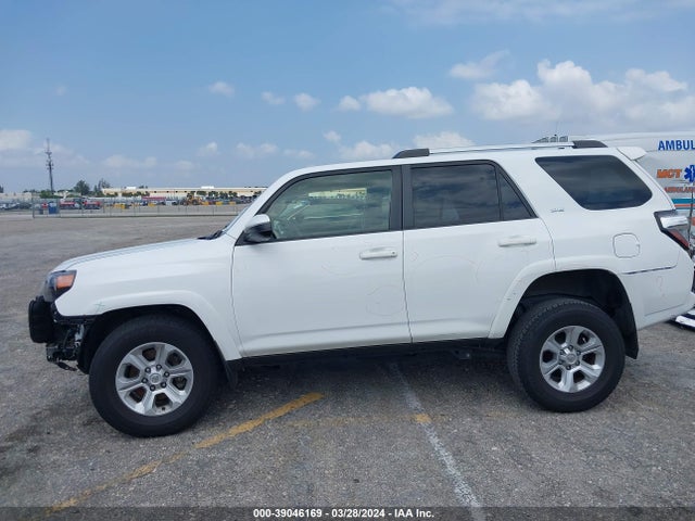 Toyota 4RUNNER SR5 2021 JTEMU5JR4M5935932 Image 15