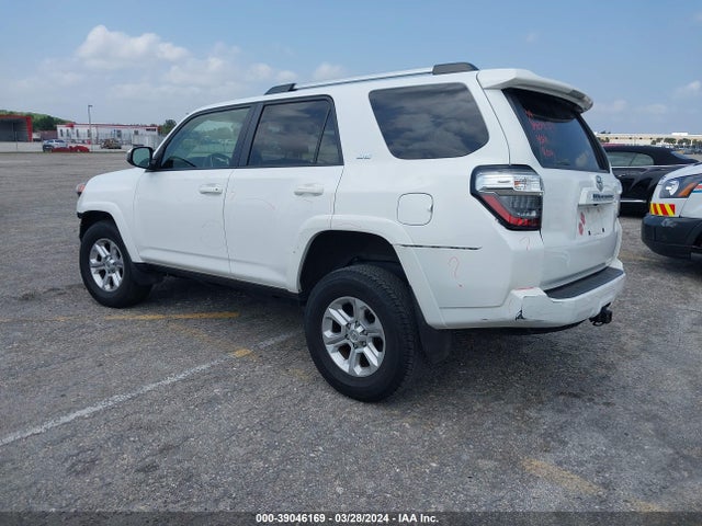 Toyota 4RUNNER SR5 2021 JTEMU5JR4M5935932 Image 3