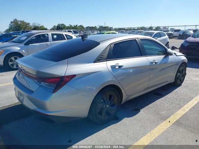 Hyundai ELANTRA SEL 2021 5NPLM4AGXMH032693 Image 4
