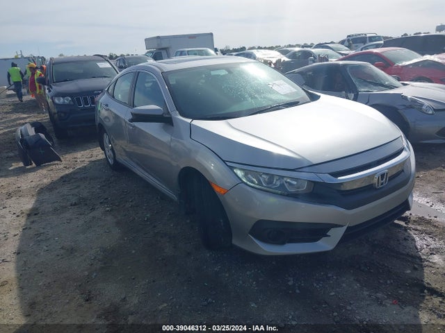 2017 2HGFC2F71HH572379 main image
