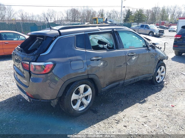 Jeep Compass Latitude 4x4 2018 3C4NJDBB6JT354828 Image 4