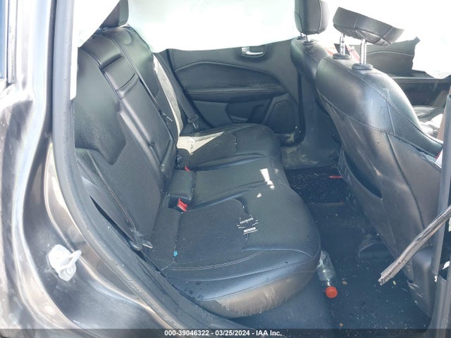 Jeep Compass Latitude 4x4 2018 3C4NJDBB6JT354828 Image 8