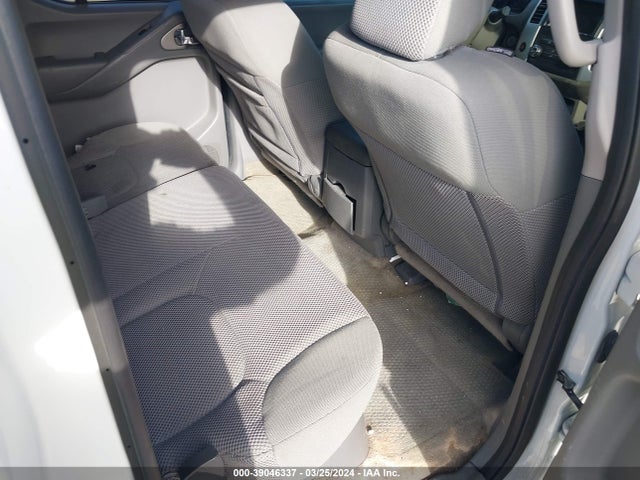 Nissan Frontier Sv 2017 1N6AD0EV8HN753011 Image 8