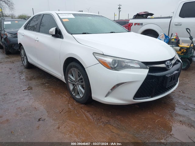 Aukcja sprzedaży 2015 Toyota Camry Se, vin: 4T1BF1FK5FU042179, numer aukcji: 39046457