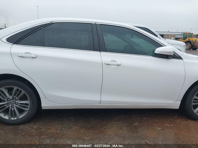 Aukcja sprzedaży 2015 Toyota Camry Se, vin: 4T1BF1FK5FU042179, numer aukcji: 39046457