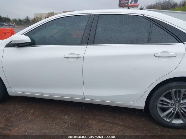 Aukcja sprzedaży 2015 Toyota Camry Se, vin: 4T1BF1FK5FU042179, numer aukcji: 39046457