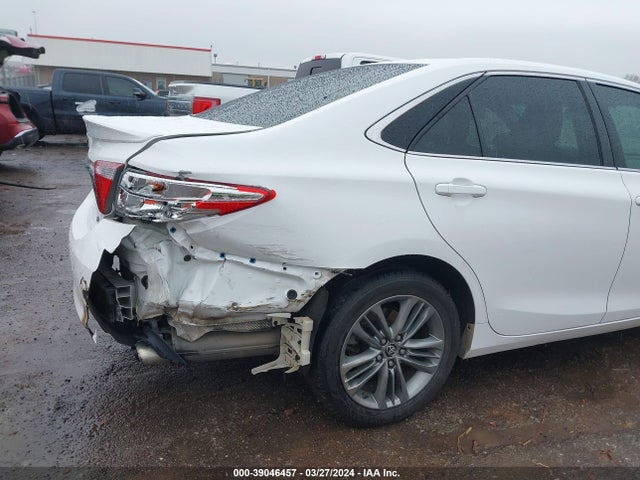 Aukcja sprzedaży 2015 Toyota Camry Se, vin: 4T1BF1FK5FU042179, numer aukcji: 39046457