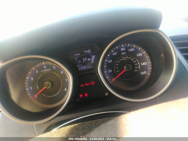 Hyundai Elantra Limited 2016 KMHDH4AE0GU587844 Image 7