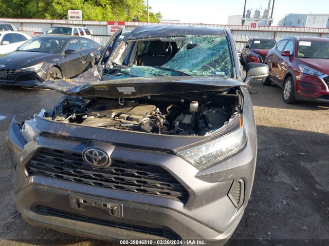 Toyota RAV4 LE 2022 2T3H1RFVXNW225102 Image 12