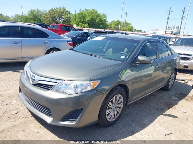 Toyota CAMRY LE 2014 4T4BF1FK0ER351837 Image 2