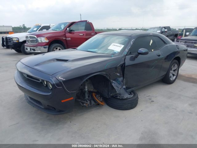 2C3CDZAG7JH183688 Dodge Challenger Sxt